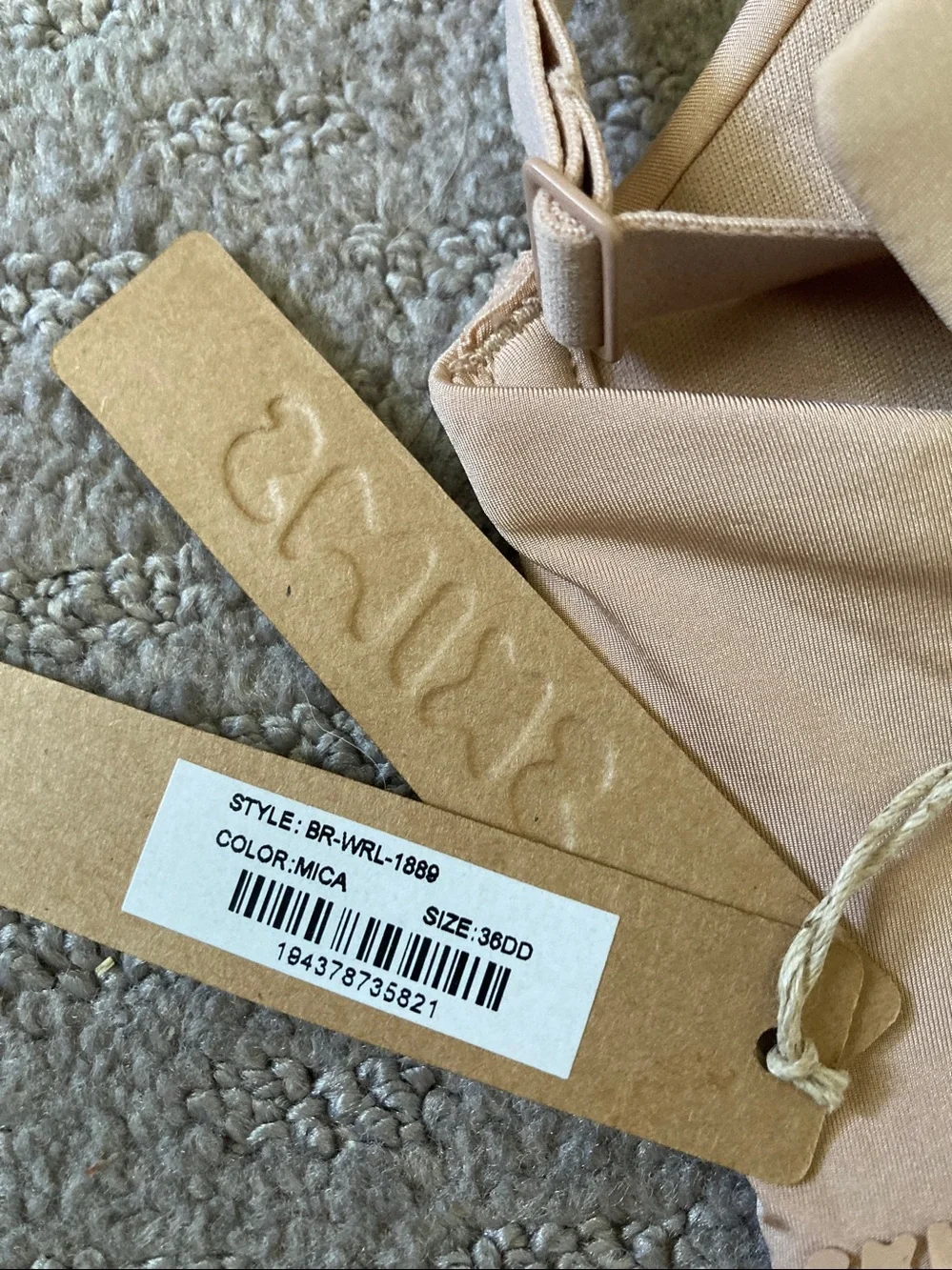 NWT Skims mica wireless bra, 36DD. - Picture 5 of 8